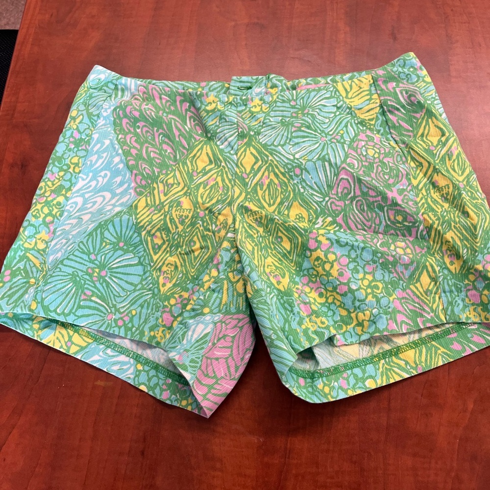Lilly Pulitzer Green and Pink Patterned Women's Shorts
